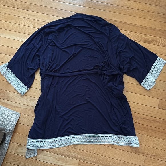 Lace Trim Robe - Picture 5 of 5